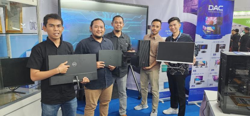 Produk-Produk IT Buatan Cirebon Curi Perhatian Pengunjung ICEF 2023